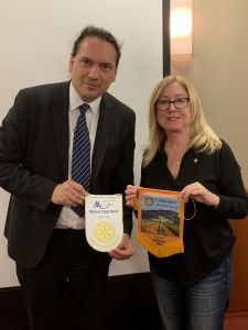 The Rotary Club of Brno banner exchange.